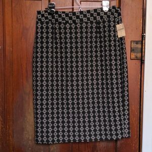 Coldwater Creek Black + White Diamond Motif Midi Pencil Skirt Sz 8